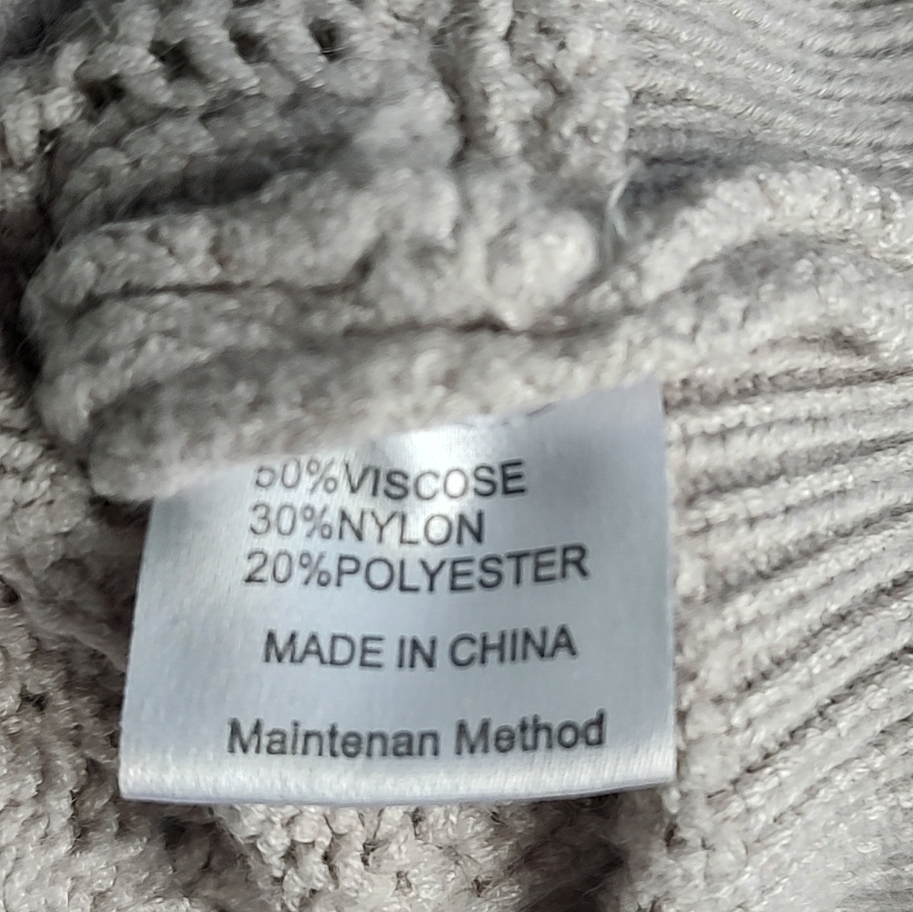 Sweater - Picture 3 of 5